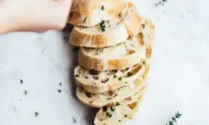 Какой хлеб самый полезный и какой именно стоит есть для здоровья?