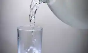 Что такое ионизированная вода – в чём её польза и вред для здоровья