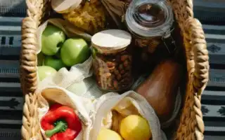 Какие продукты и витамины замедляют процесс старения организма и поддерживают здоровье