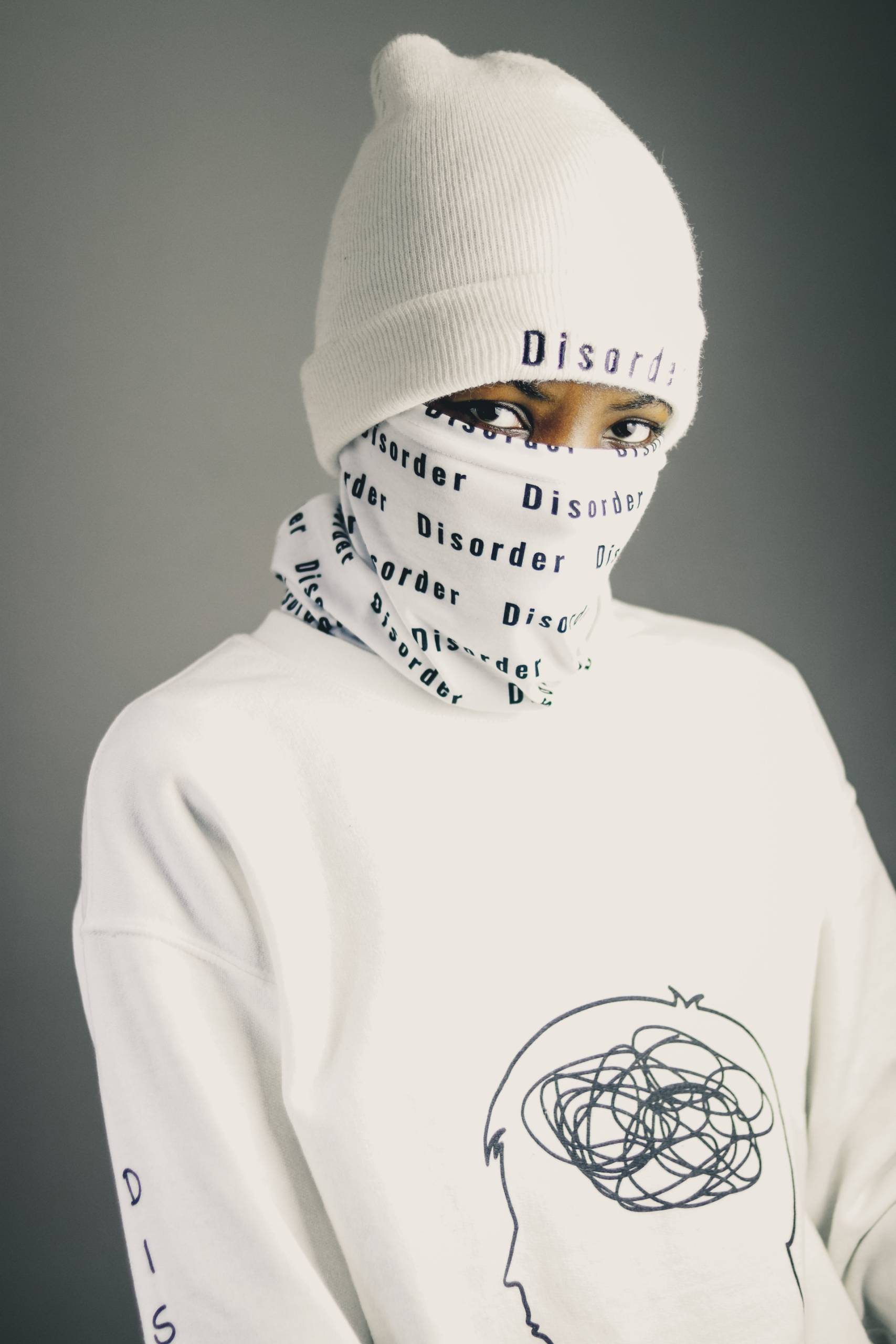 девушка в белом