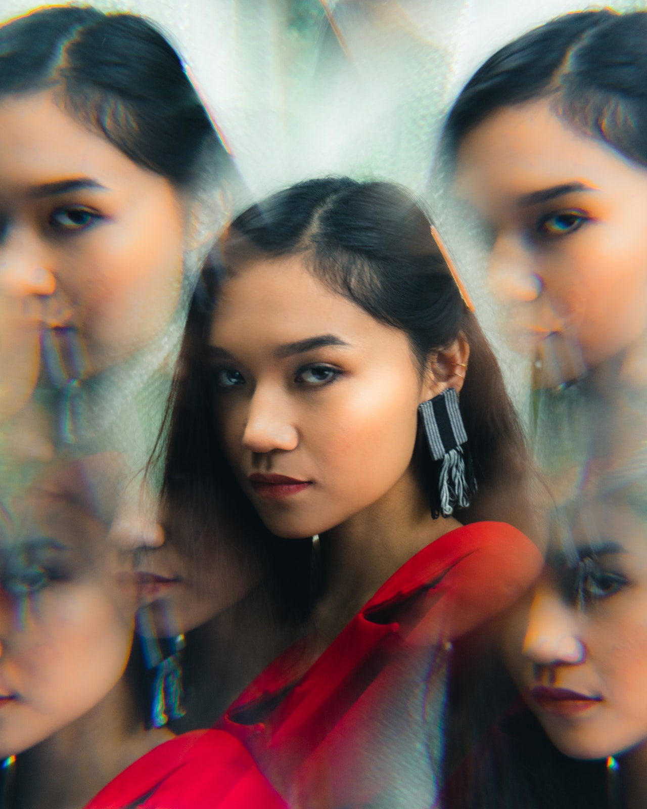 калейдоскоп с девушкой