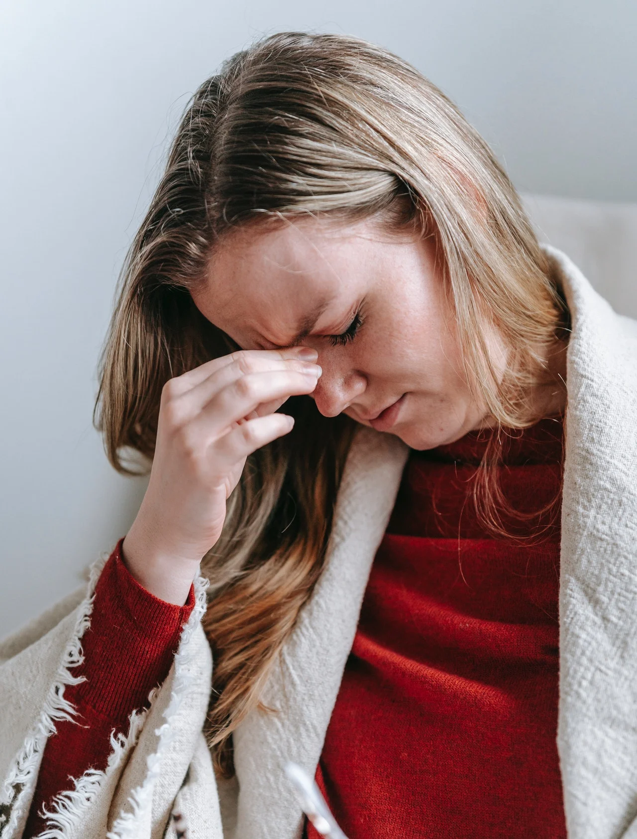 Уставшая девушка