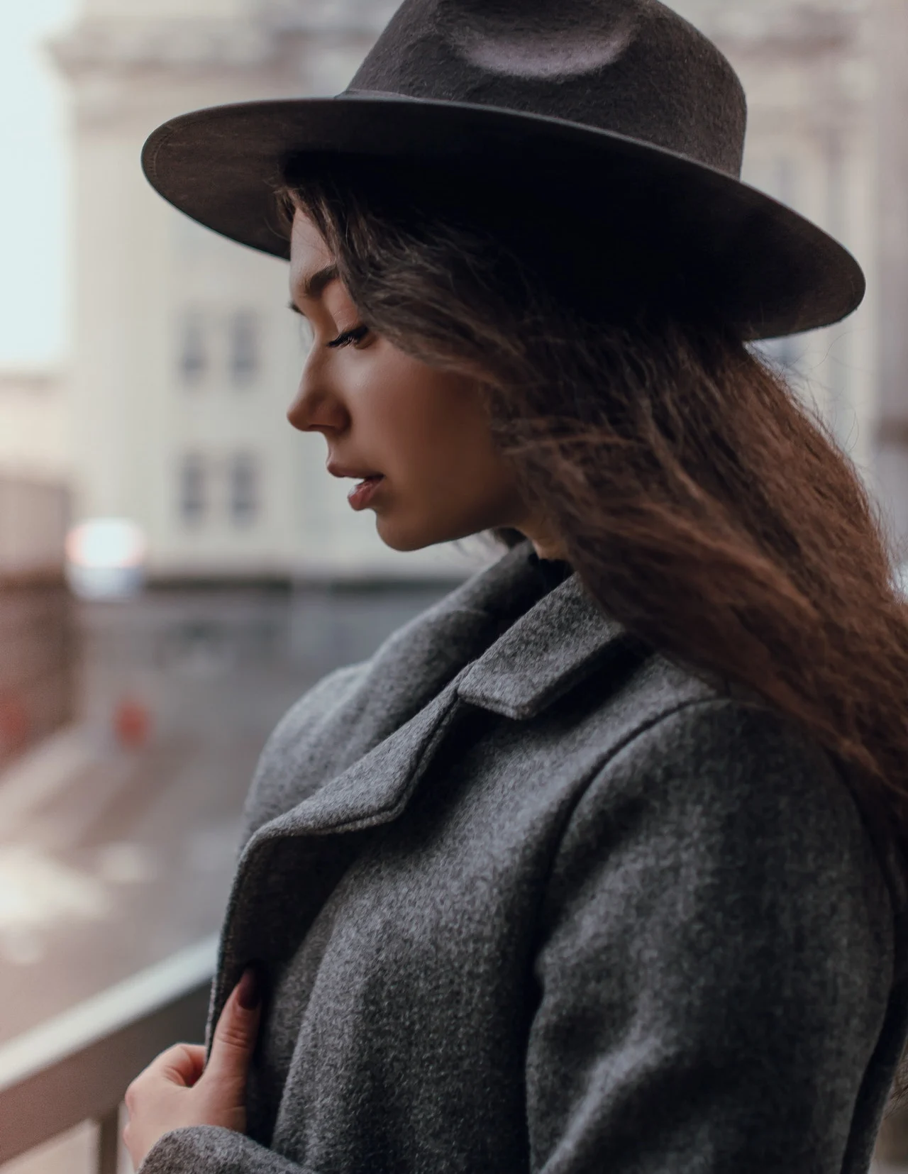 девушка в шляпке