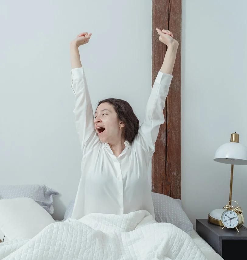 сонная девушка