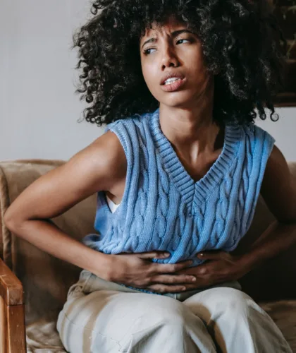 девушка плохо себя чувствует