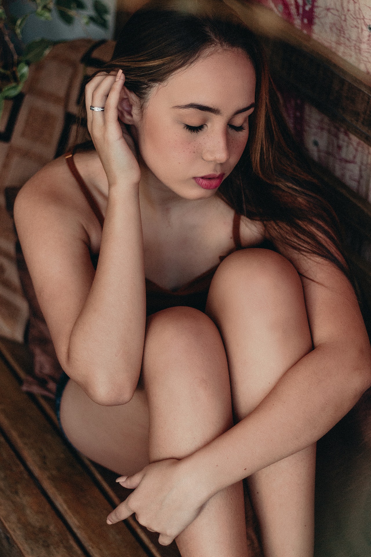 грустная девушка